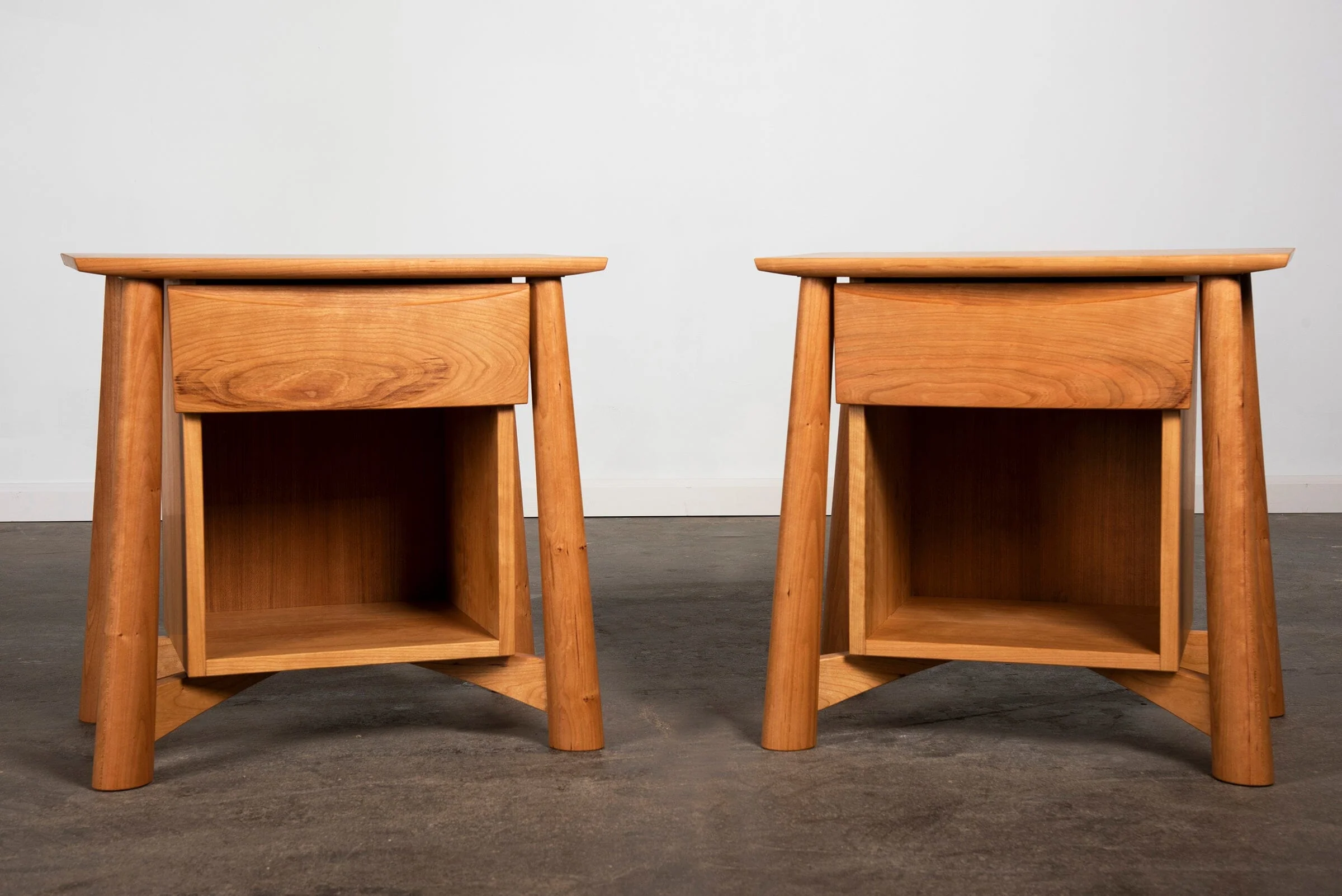 Sunrise Side Table - Cherry - Image 7